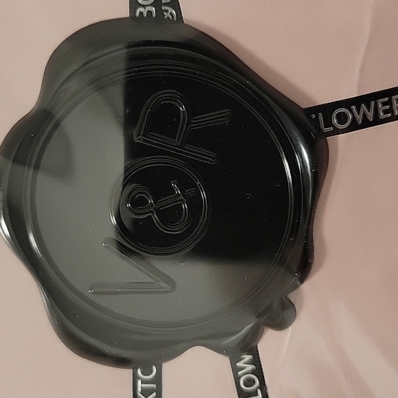 FlowerBomb Viktor & Rolf - Picture 3 of 7